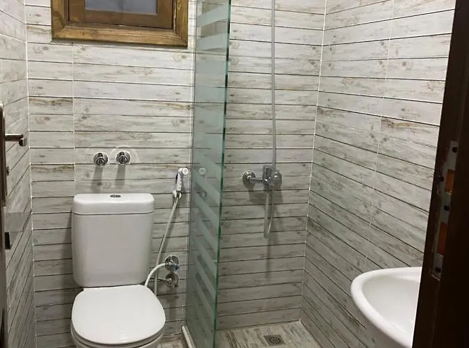 Penguin Village Hotel 3*